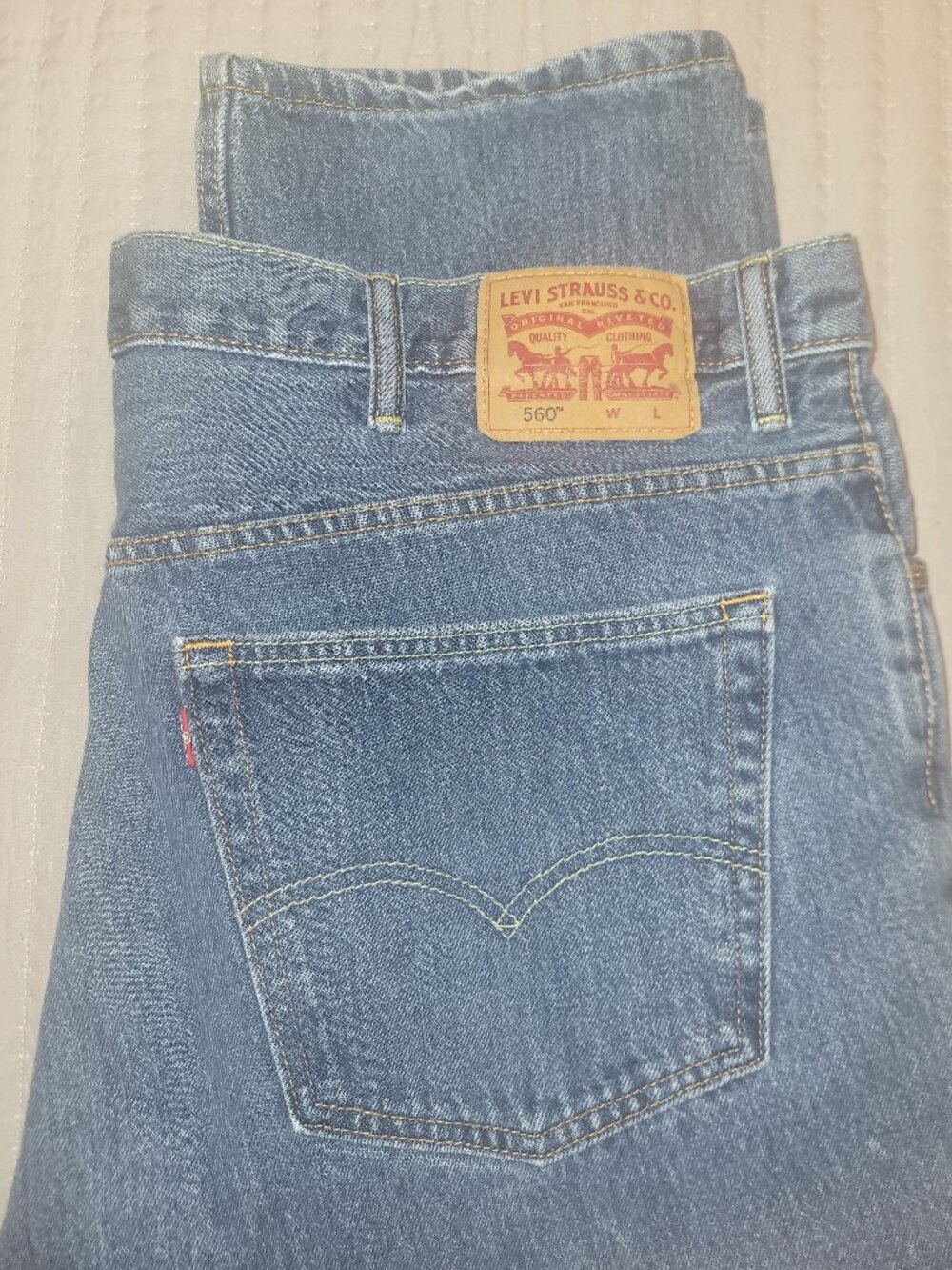 Genuine Levi’s 560 Relaxed Fit Men’s Jeans 44 x 30 Excellent Condition
